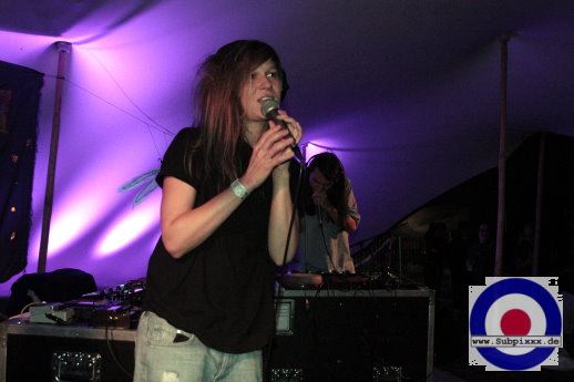 Loop Motor (D) with Global Grooves (D) Labore Festival - Hauptmannsgruen - Zeltbuehne 22. Juli 2016 (18).JPG